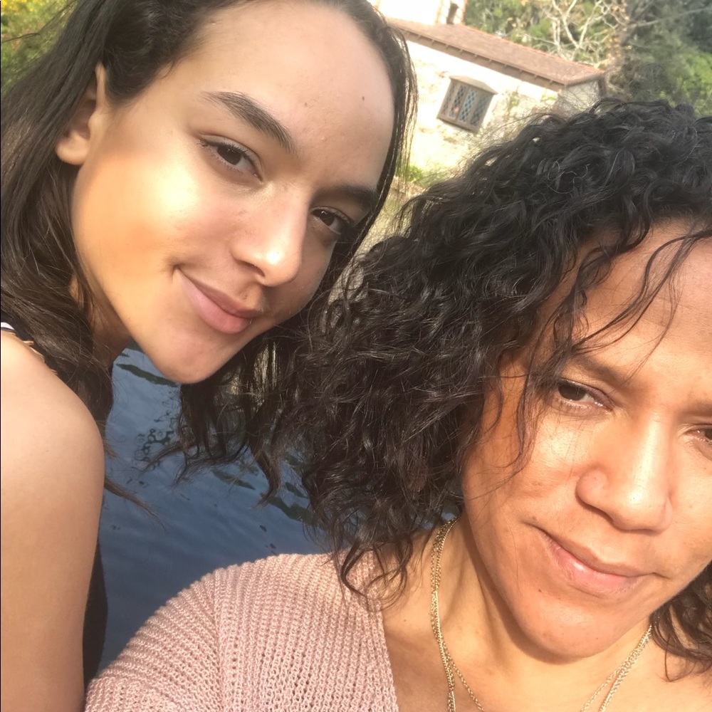 Meet your Posher, Chrisriana